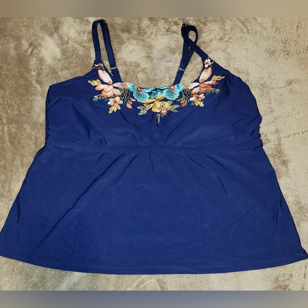 Time & Tru Women's Tankini Swim Top Blue Floral Embroidered